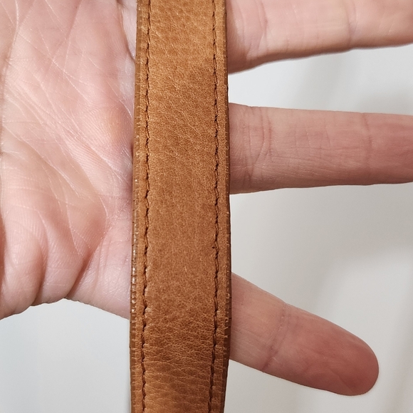 HOBO Tan Leather Crossbody Bag - Picture 4 of 6